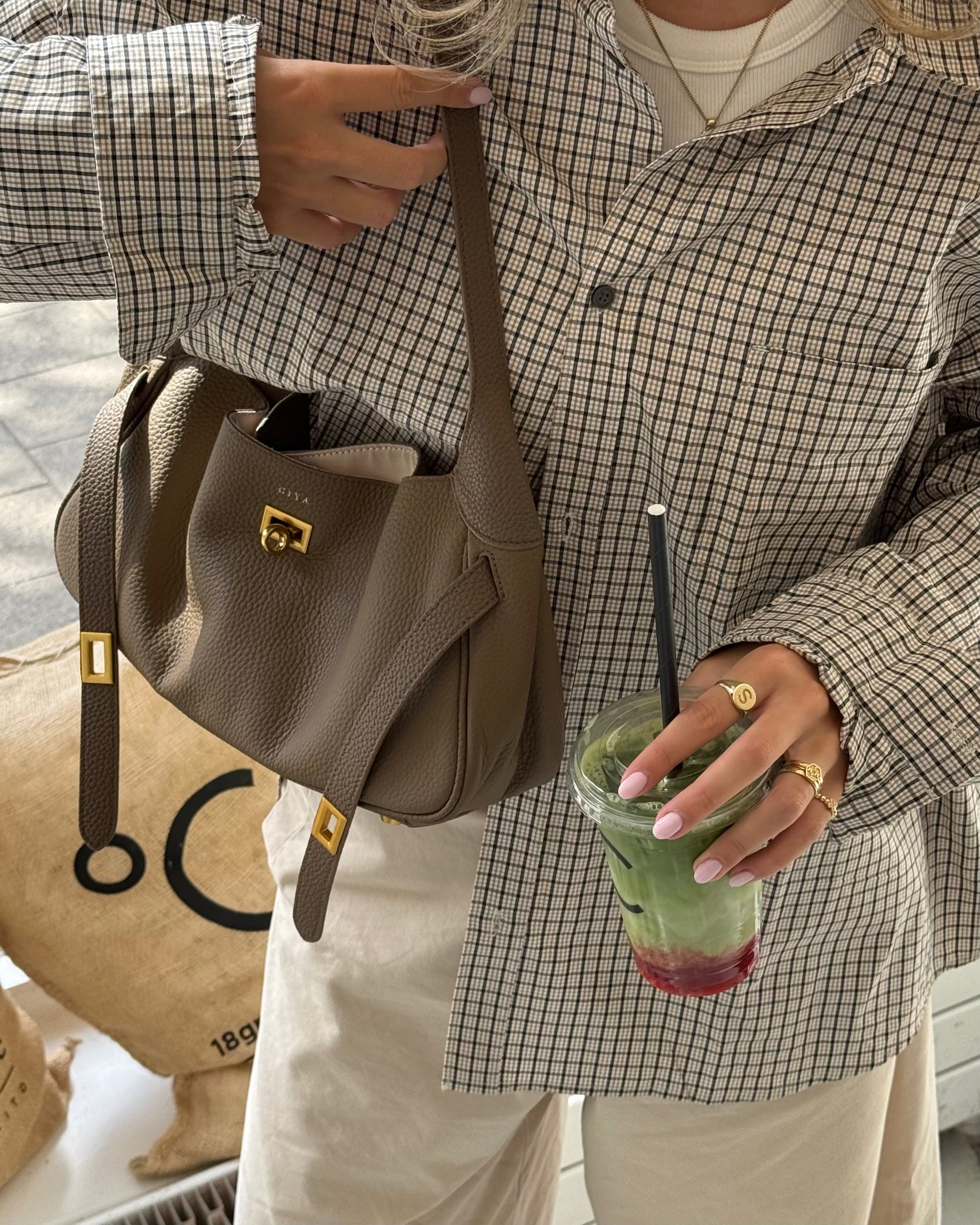 The Lulu bag - taupe