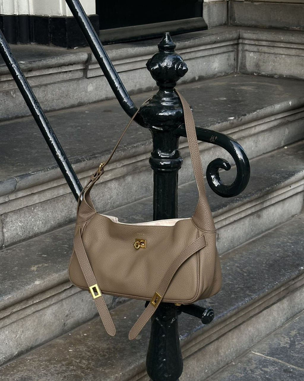 The Lulu bag - taupe